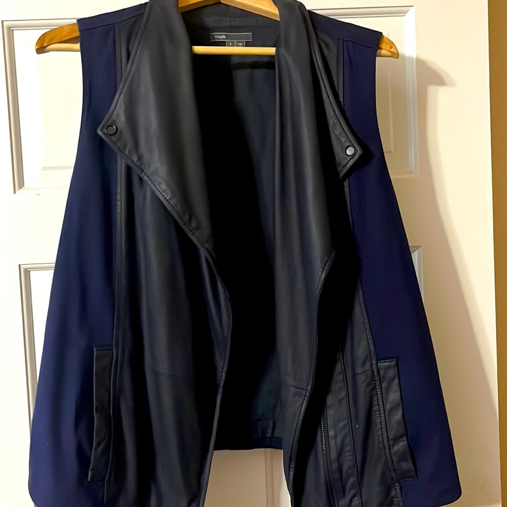 VINCE Leather and fabric navy and black vest